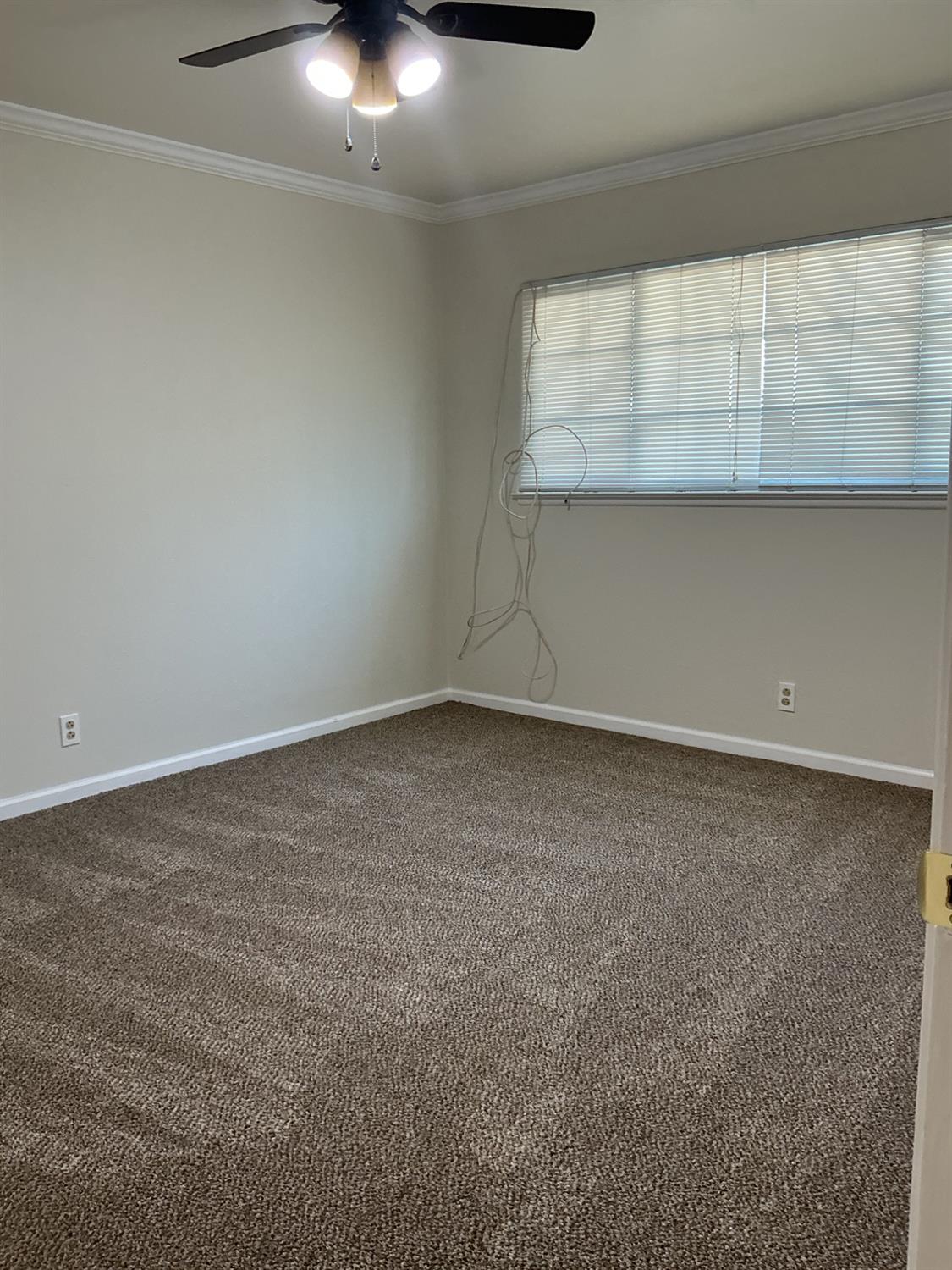 2902 N Fisher St, Fresno, CA 93703