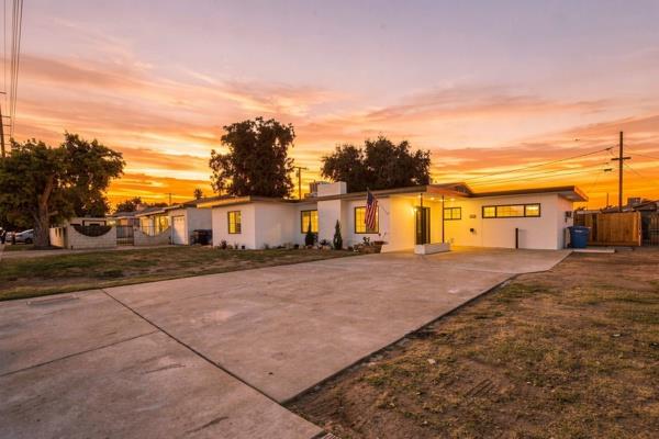 1921 N 11th Ave, Hanford, CA 93230