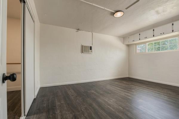 1921 N 11th Ave, Hanford, CA 93230