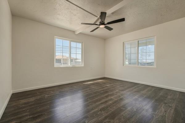 1921 N 11th Ave, Hanford, CA 93230