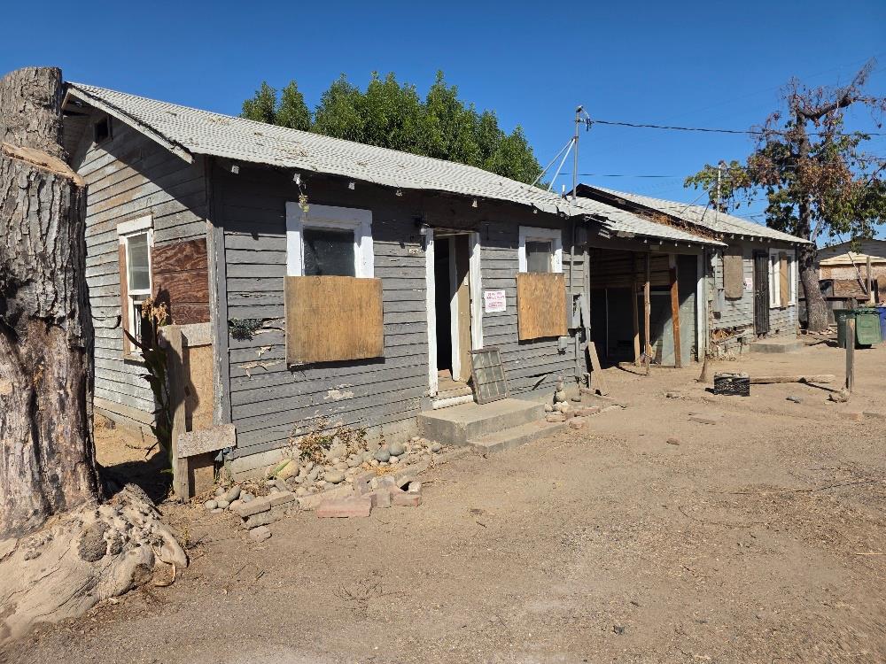 1348 J St, Reedley, CA 93654