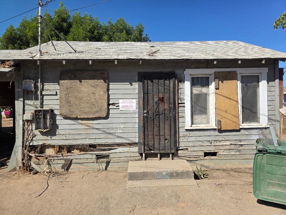 1348 J St, Reedley, CA 93654