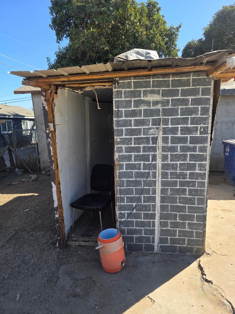 1348 J St, Reedley, CA 93654