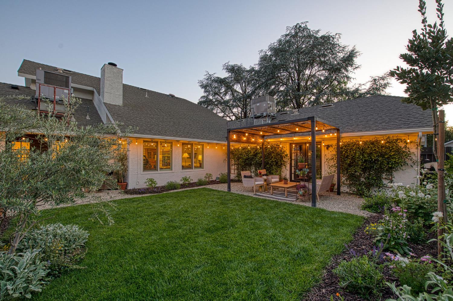 7334 N Teilman Ave, Fresno, CA 93711