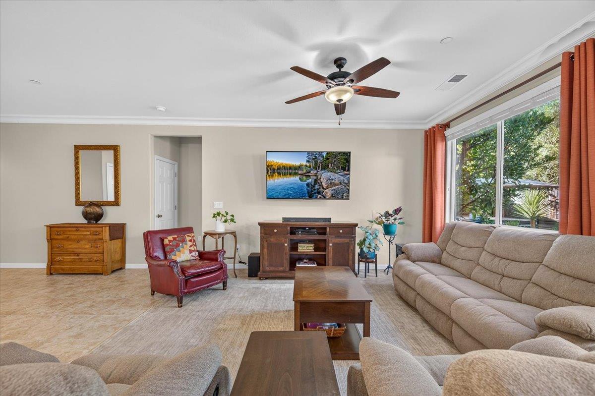 3501 Griffith, Clovis, CA 93619