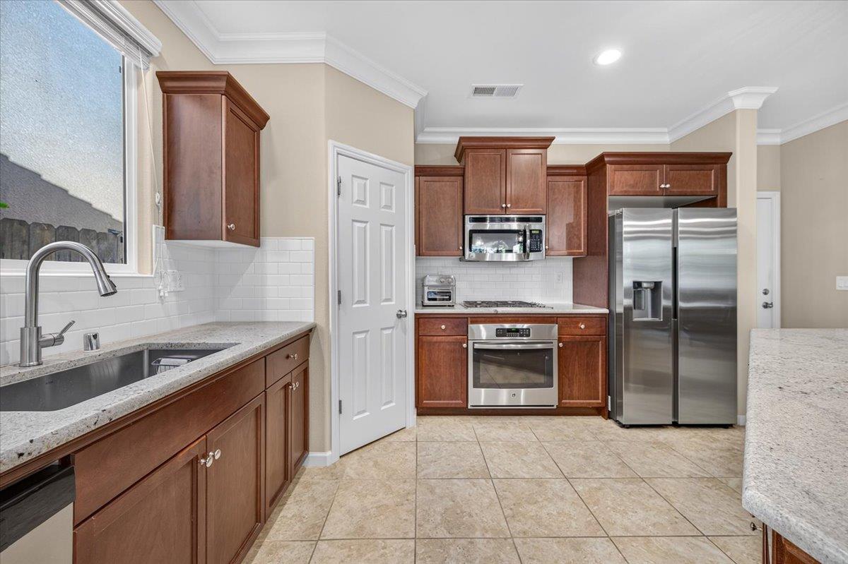 3501 Griffith, Clovis, CA 93619