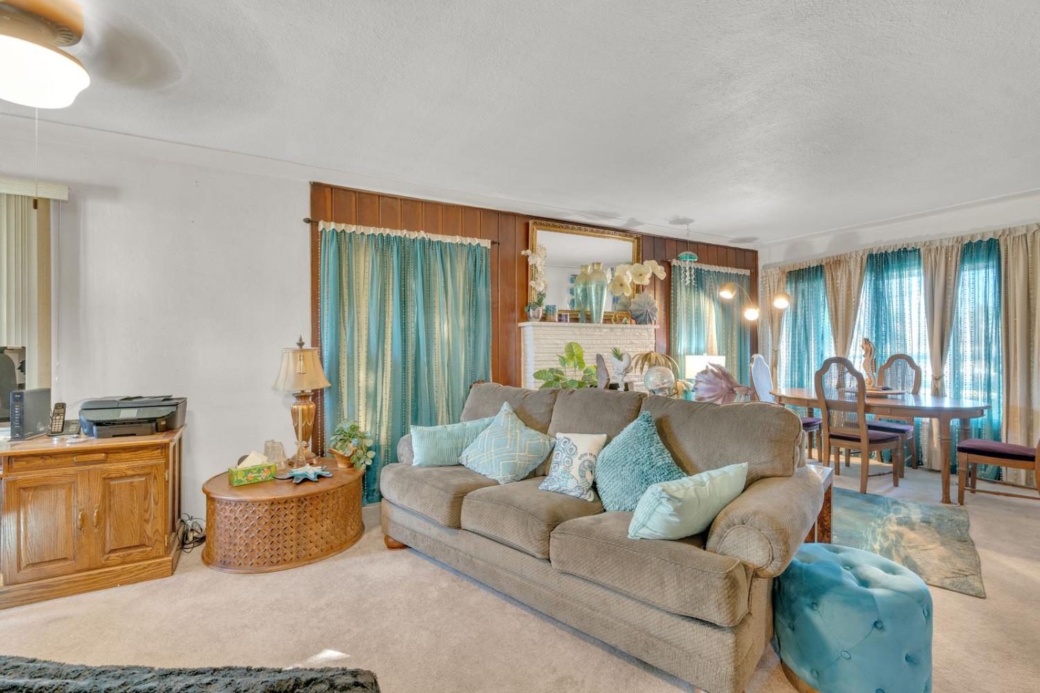 4702 E Cornell Ave, Fresno, CA 93703