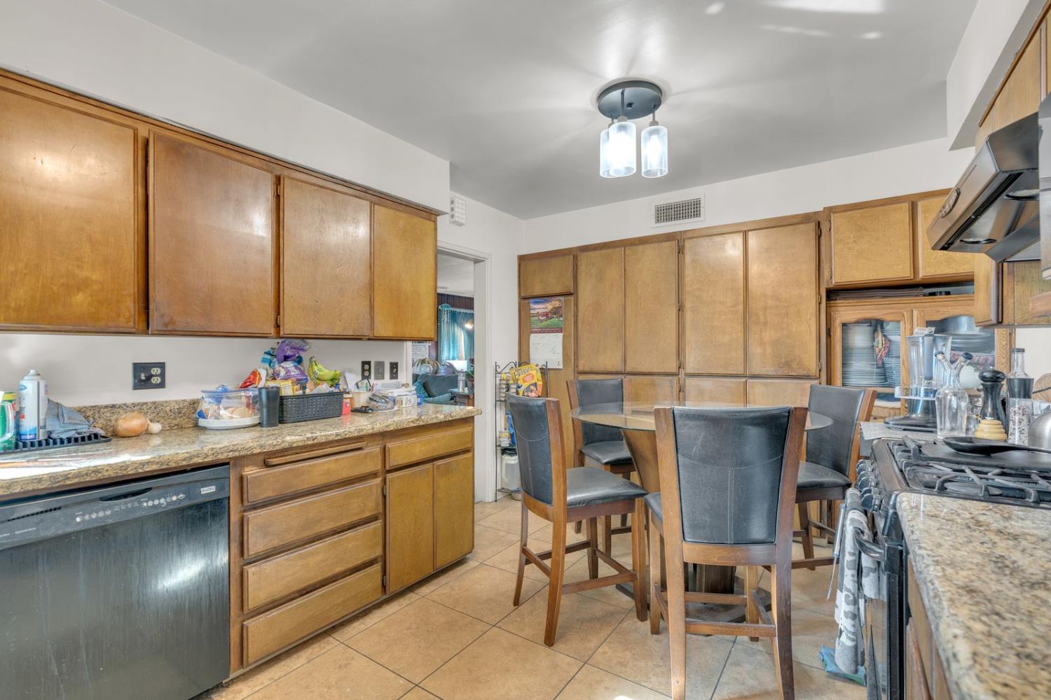 4702 E Cornell Ave, Fresno, CA 93703