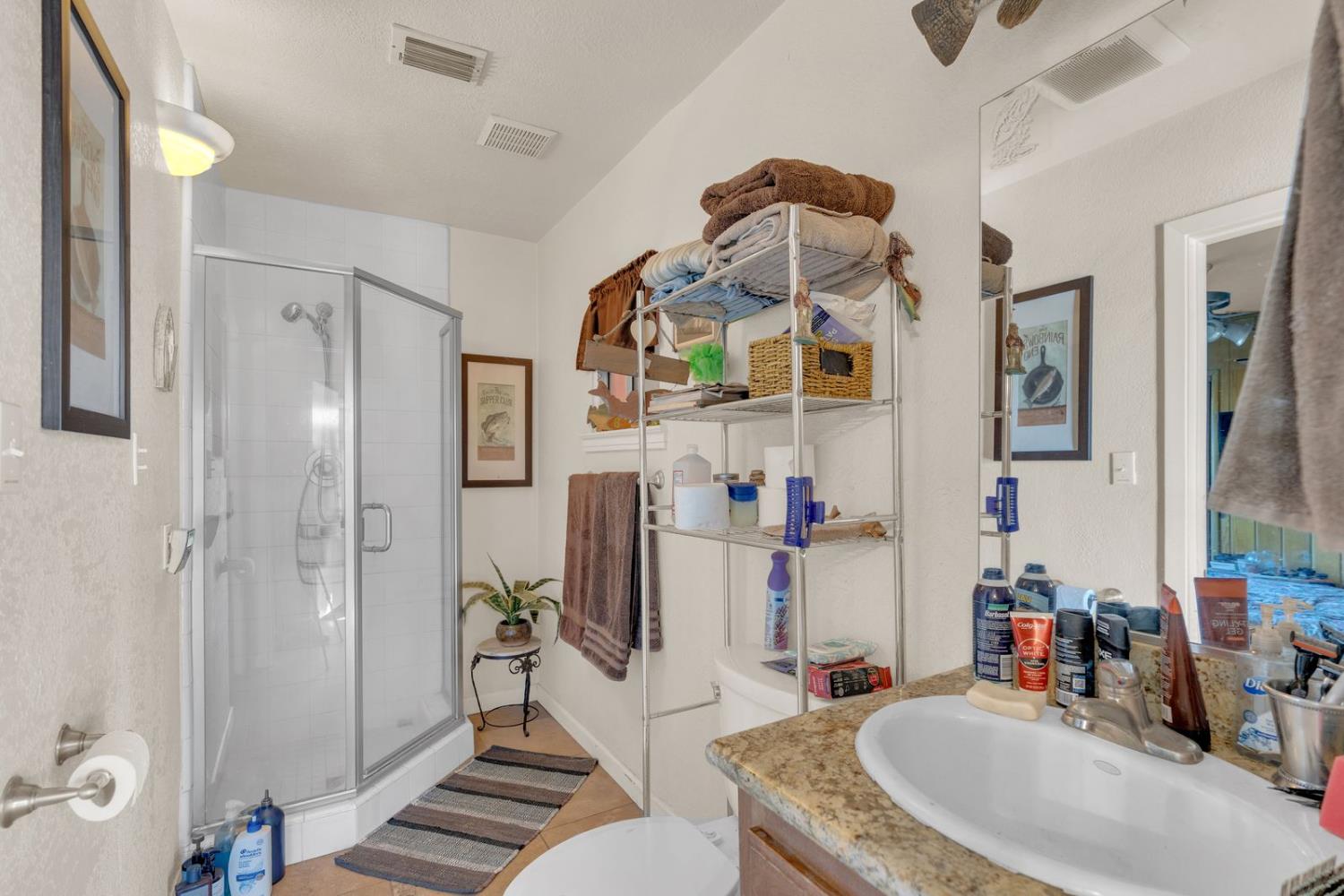4702 E Cornell Ave, Fresno, CA 93703