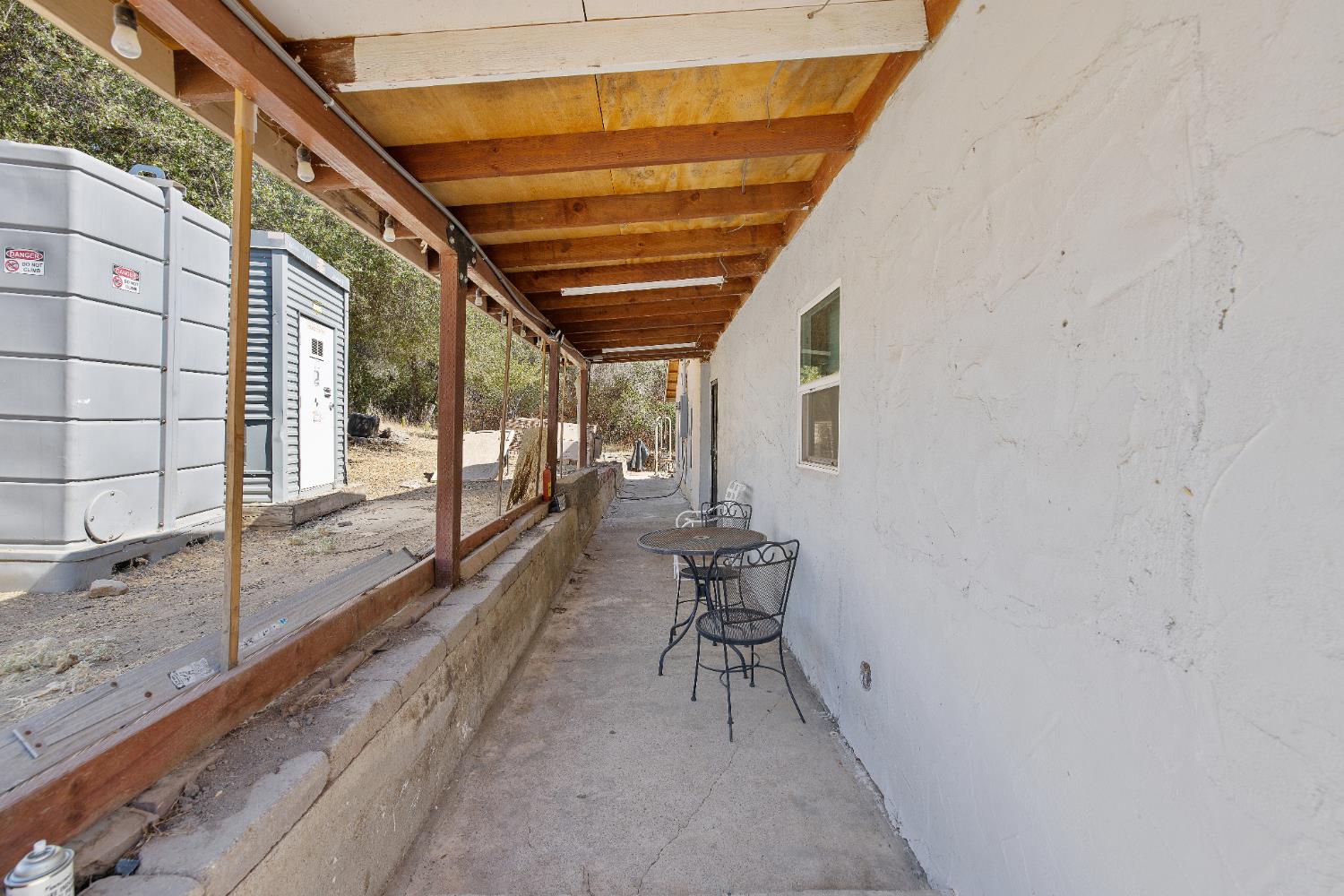 37590 E Kings Canyon Rd, Dunlap, CA 93621