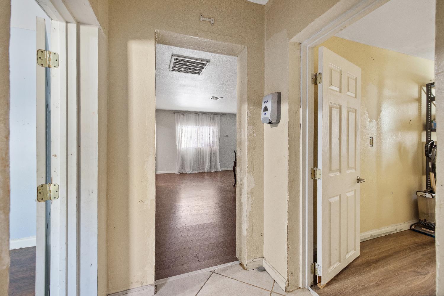 37590 E Kings Canyon Rd, Dunlap, CA 93621