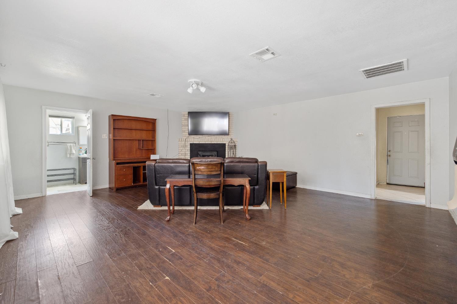 37590 E Kings Canyon Rd, Dunlap, CA 93621