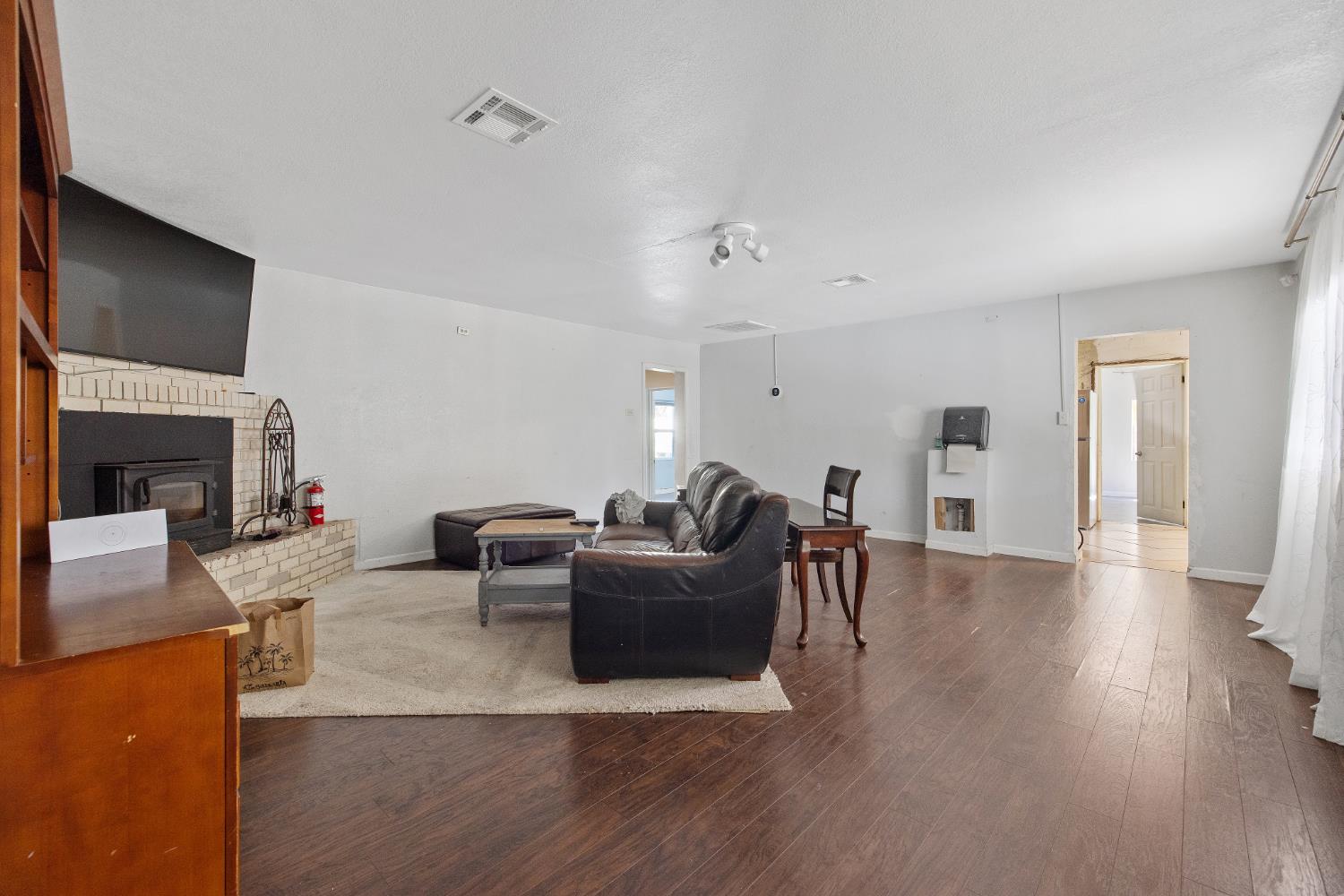 37590 E Kings Canyon Rd, Dunlap, CA 93621