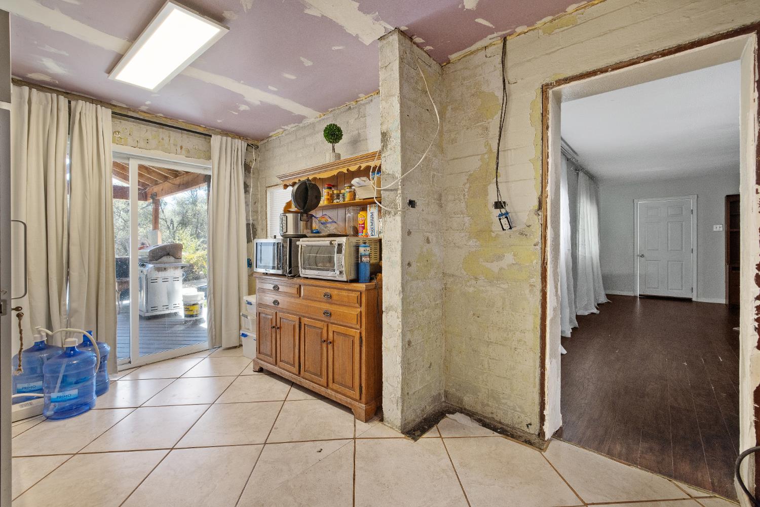 37590 E Kings Canyon Rd, Dunlap, CA 93621