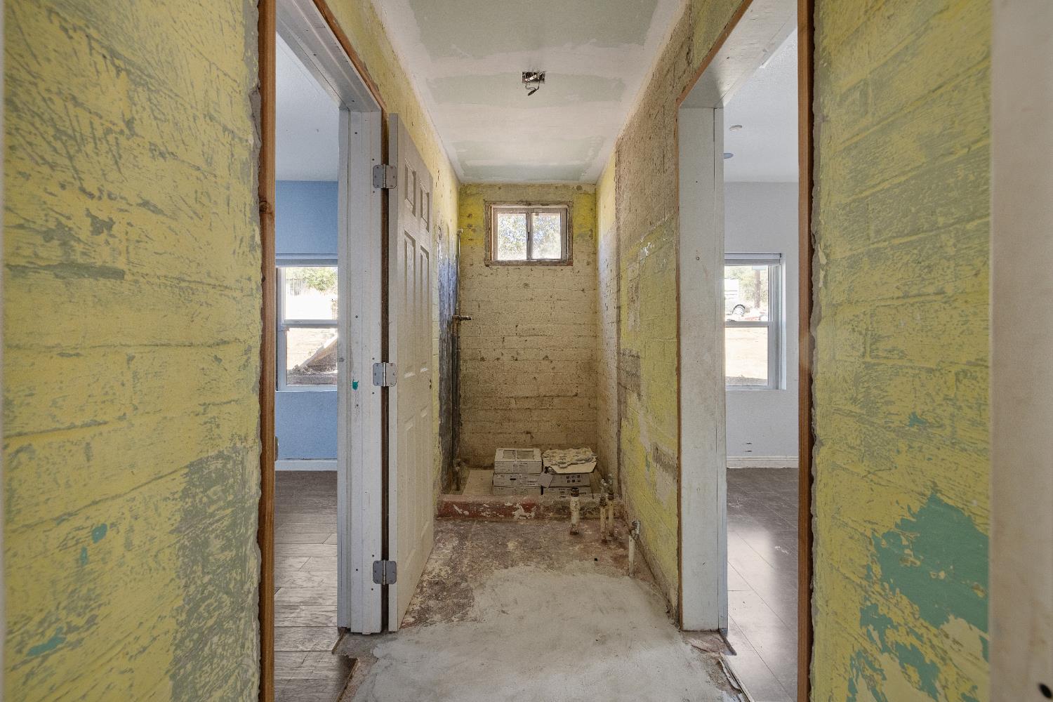 37590 E Kings Canyon Rd, Dunlap, CA 93621
