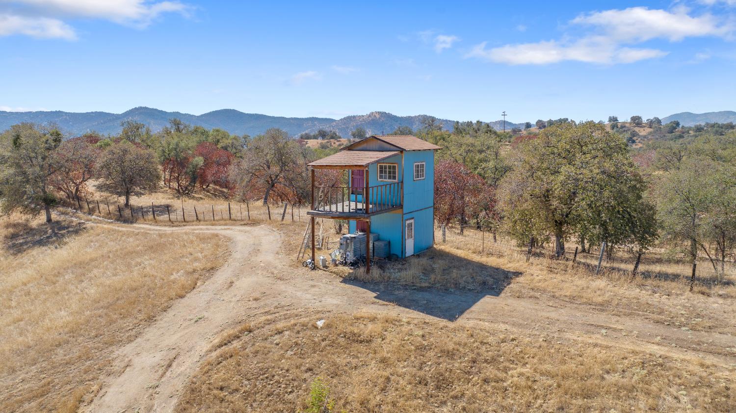 37590 E Kings Canyon Rd, Dunlap, CA 93621