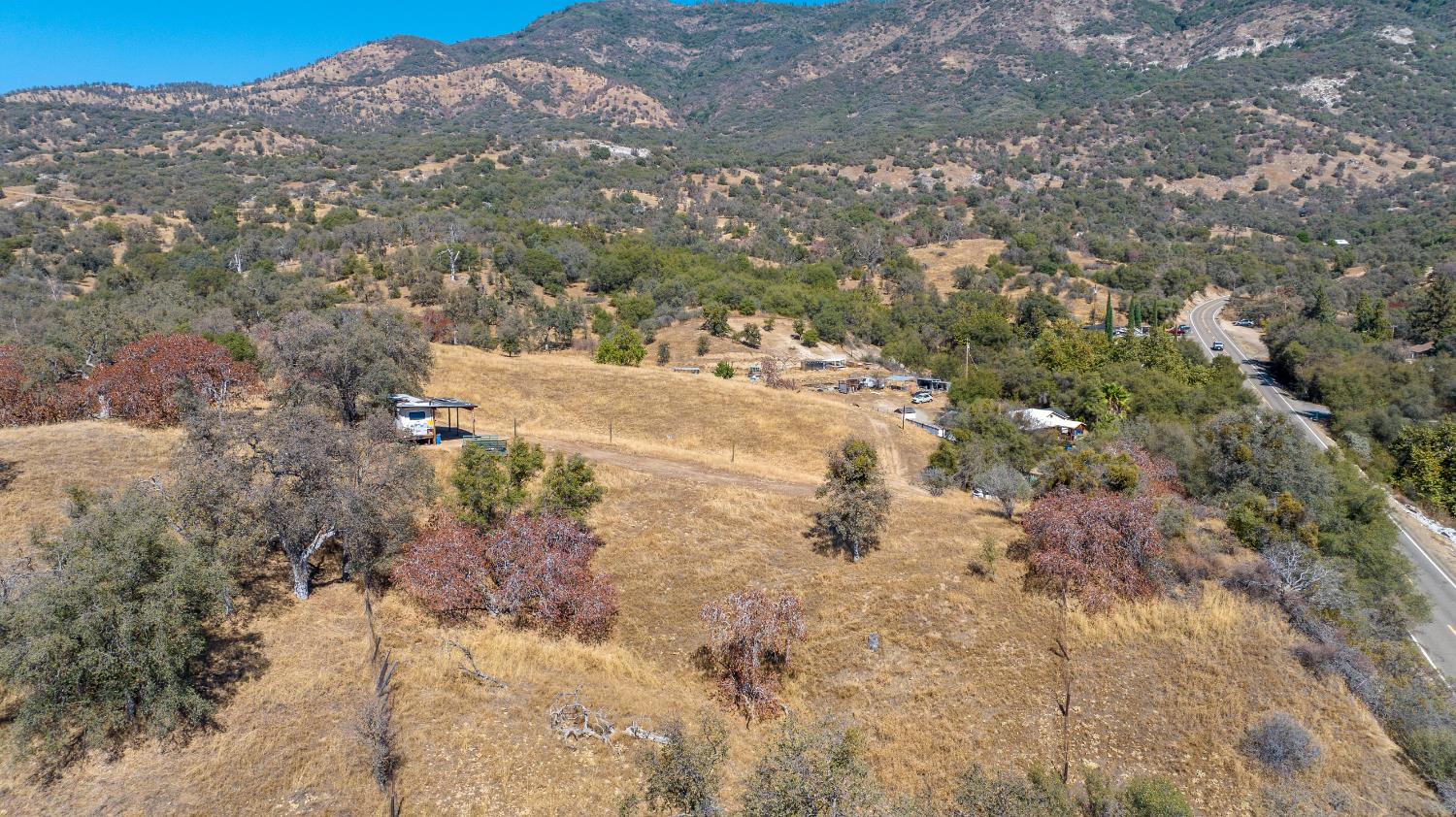 37590 E Kings Canyon Rd, Dunlap, CA 93621