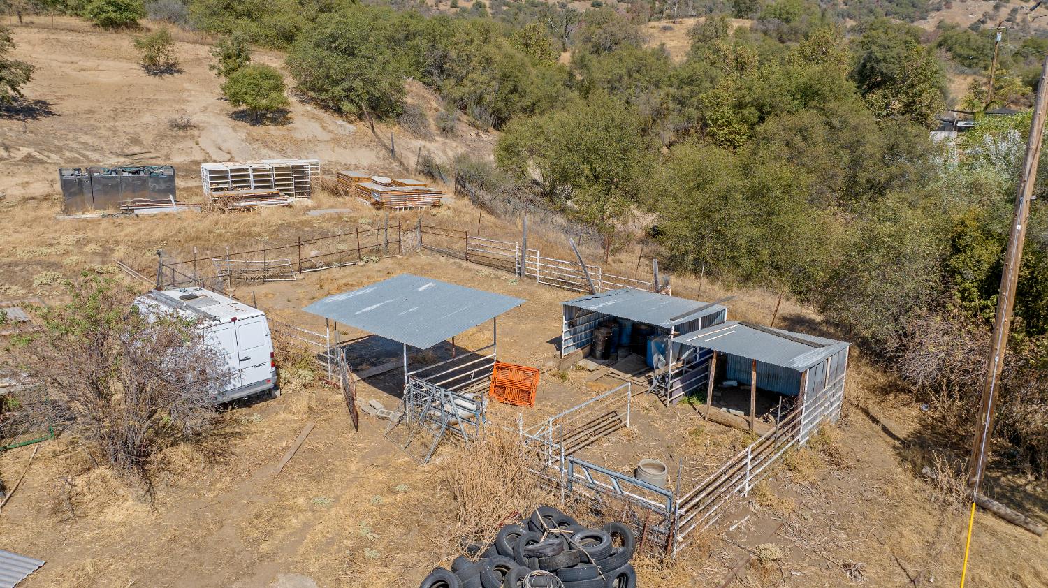 37590 E Kings Canyon Rd, Dunlap, CA 93621