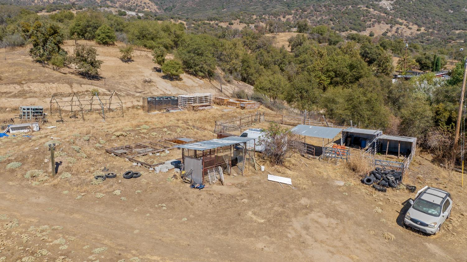 37590 E Kings Canyon Rd, Dunlap, CA 93621