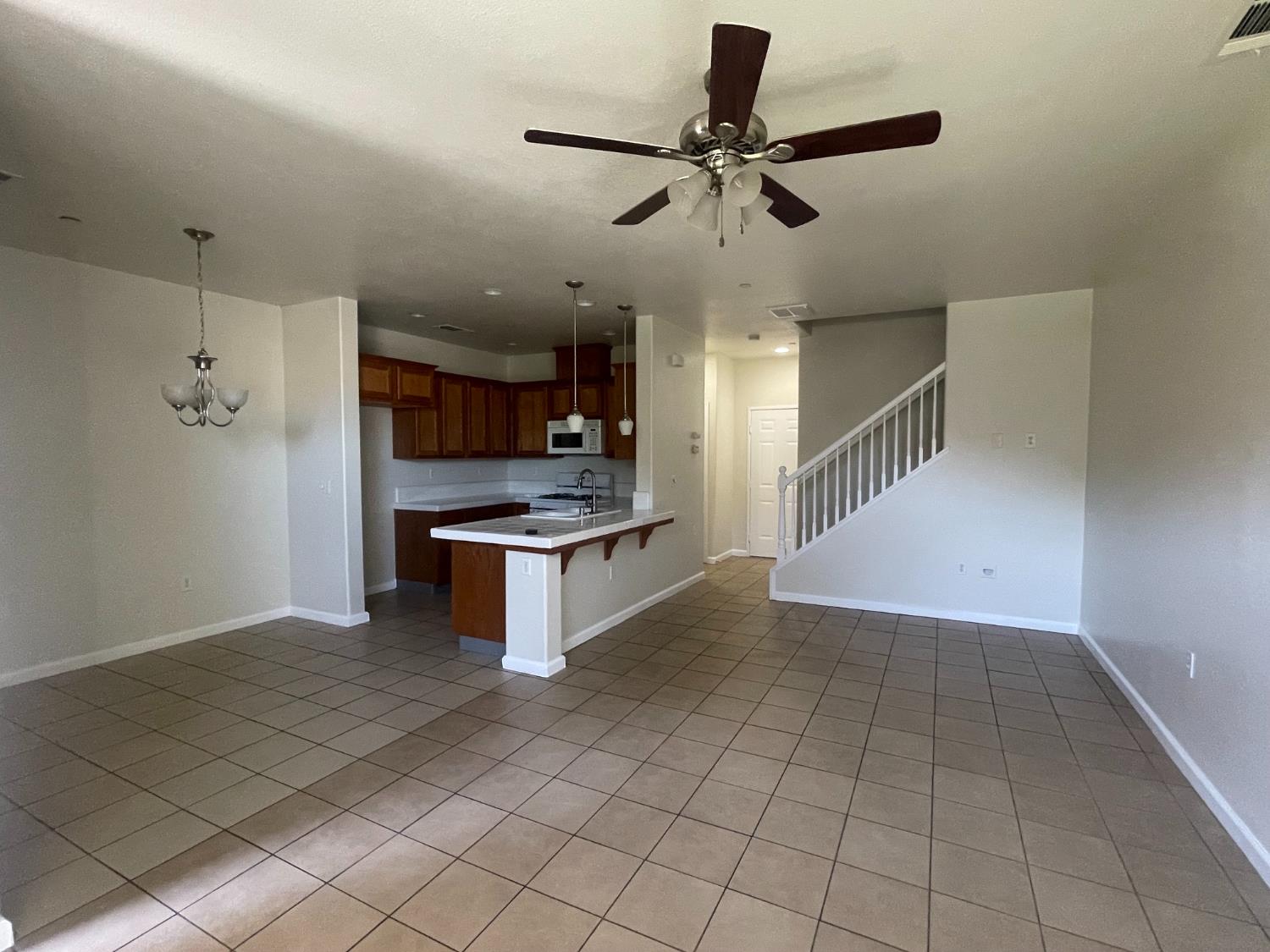 1128 W Walter Ave #61, Fowler, CA 93625