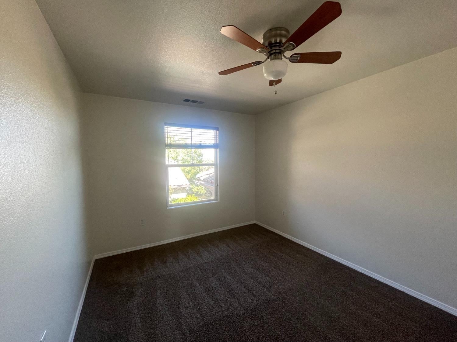 1128 W Walter Ave #61, Fowler, CA 93625