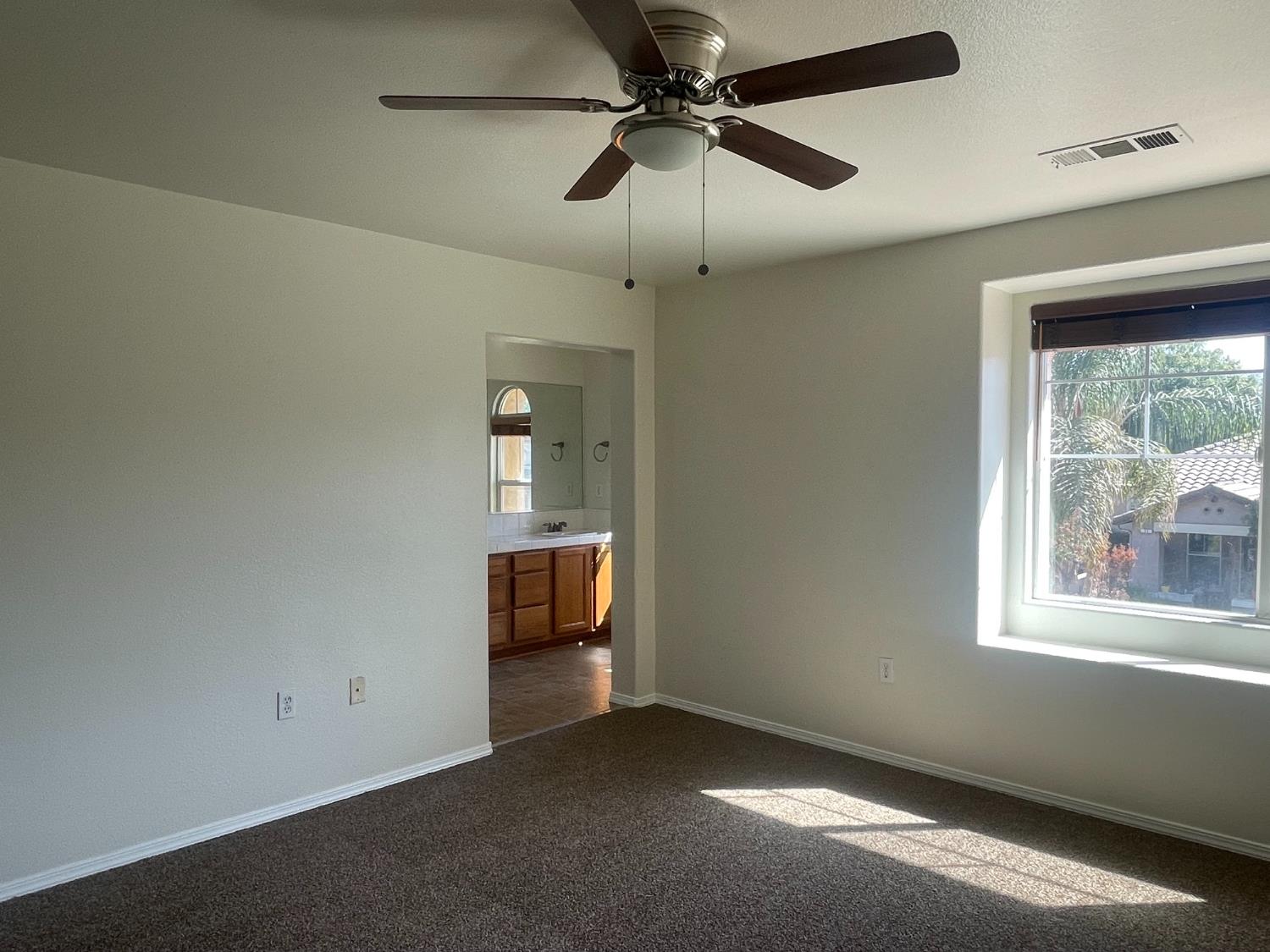 1128 W Walter Ave #61, Fowler, CA 93625