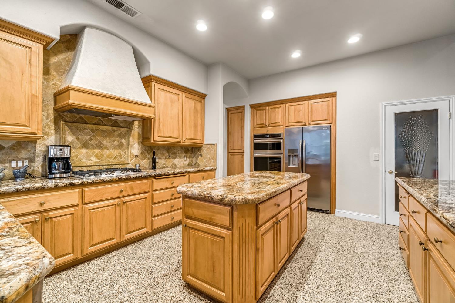 5025 W Birch Ave, Fresno, CA 93722