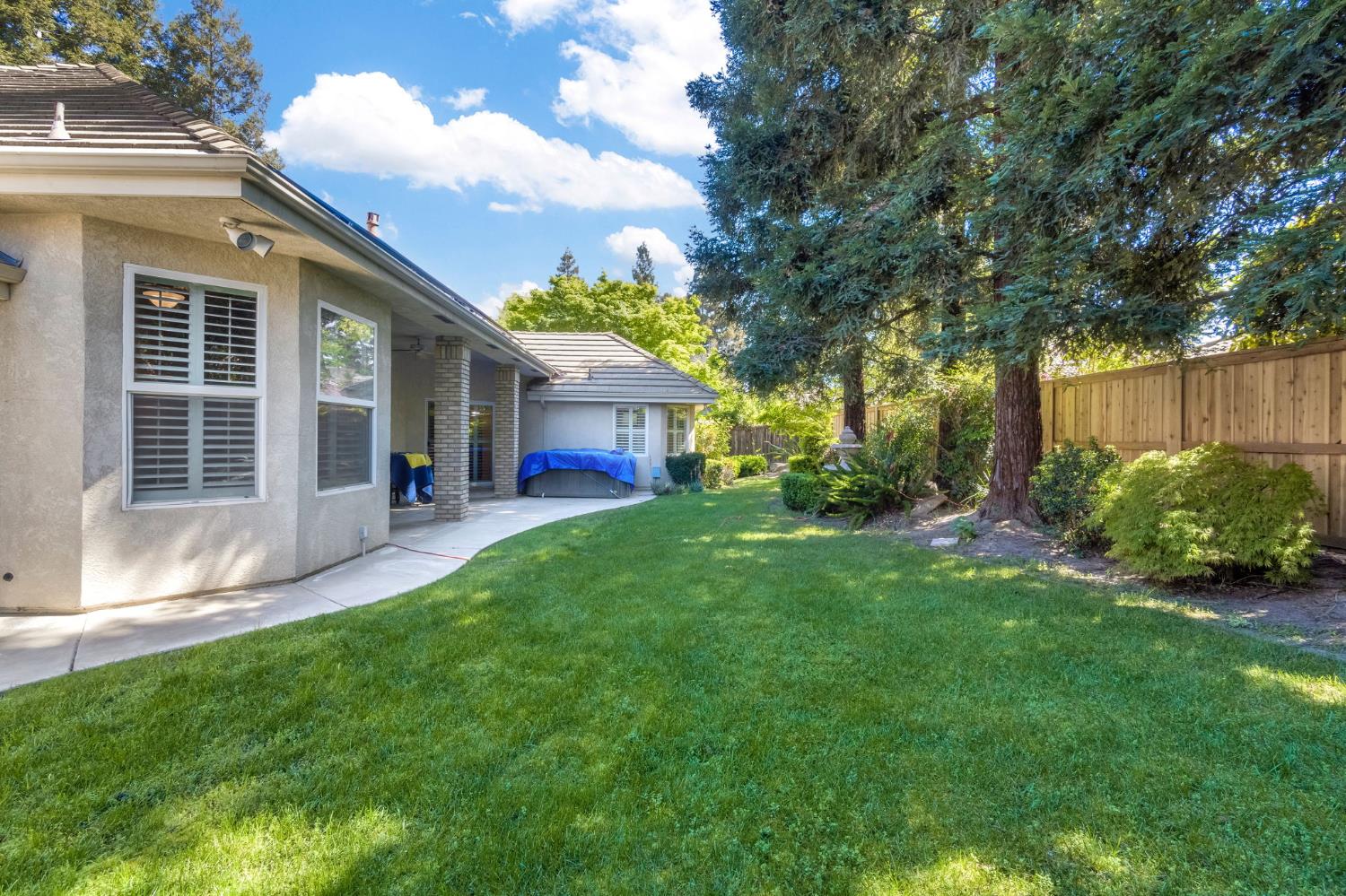 5025 W Birch Ave, Fresno, CA 93722