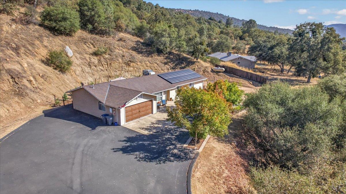 34122 Powerhouse Rd, Auberry, CA 93602