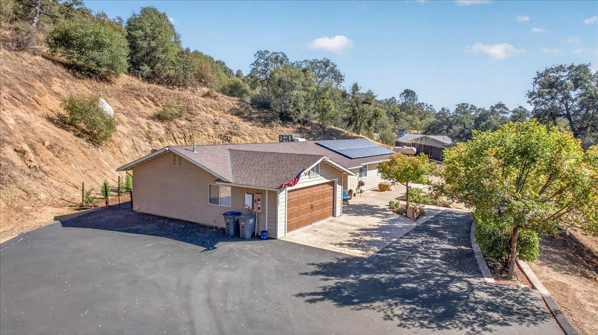 34122 Powerhouse Rd, Auberry, CA 93602