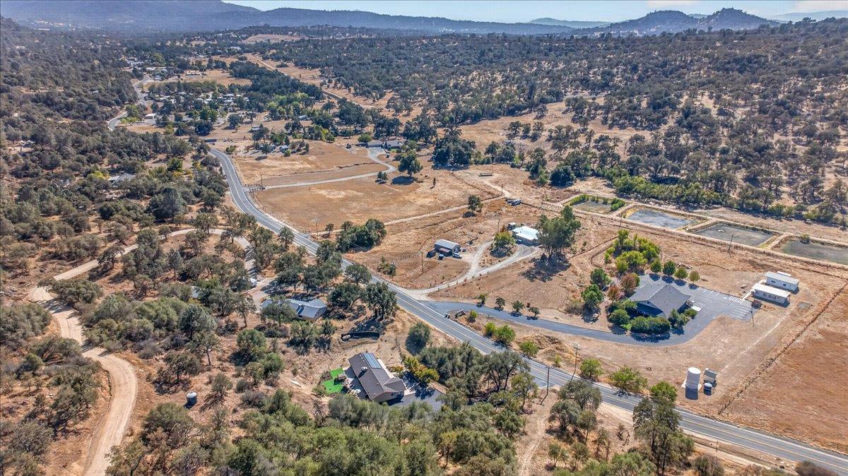 34122 Powerhouse Rd, Auberry, CA 93602