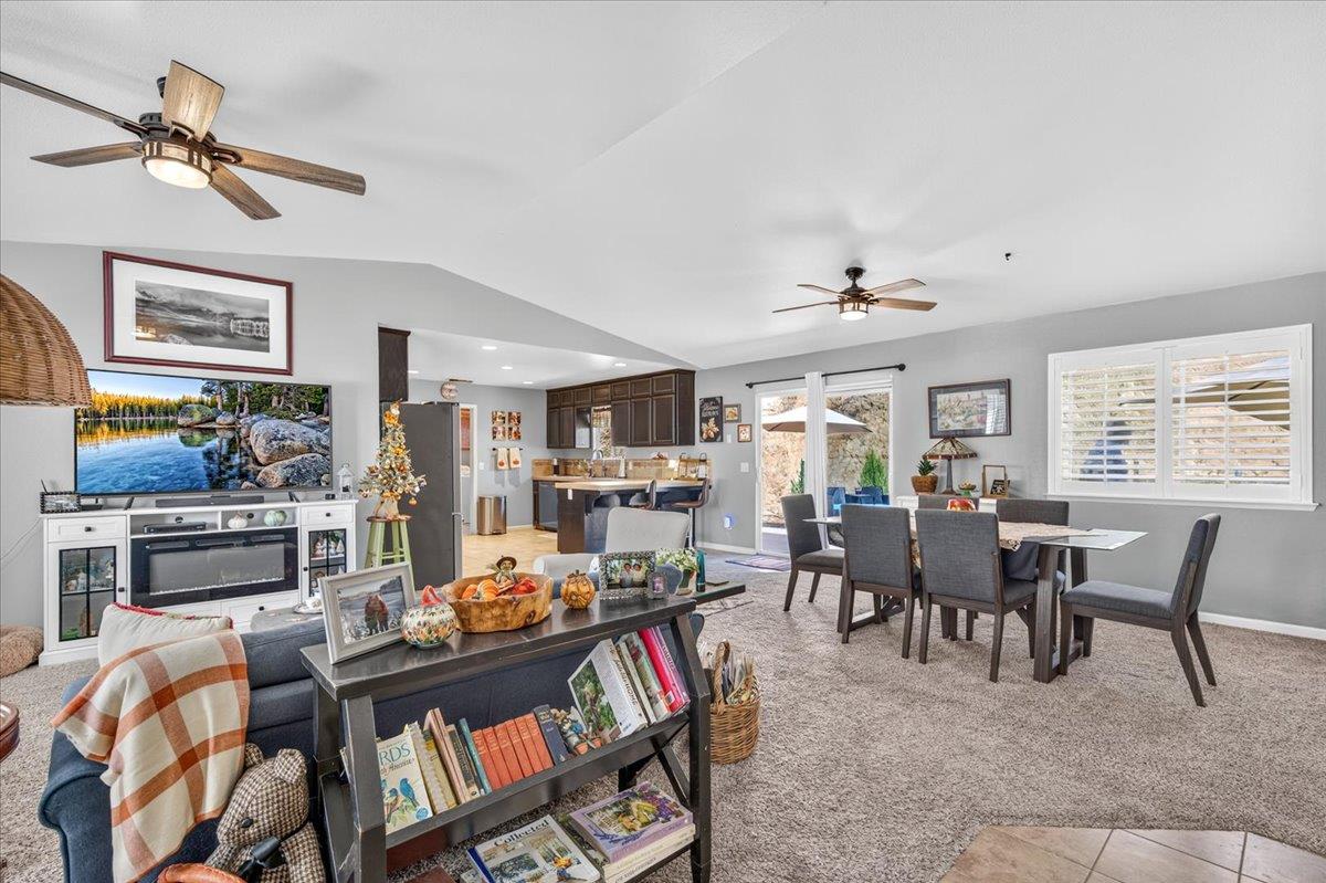 34122 Powerhouse Rd, Auberry, CA 93602