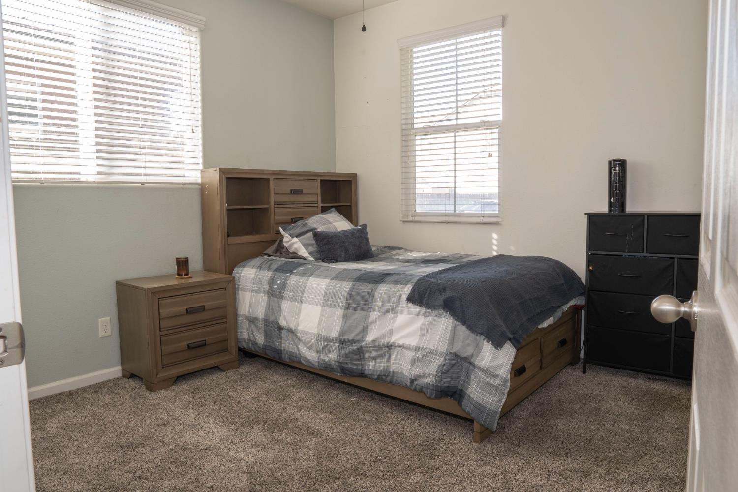 1013 La Jolla Ave, Clovis, CA 93619
