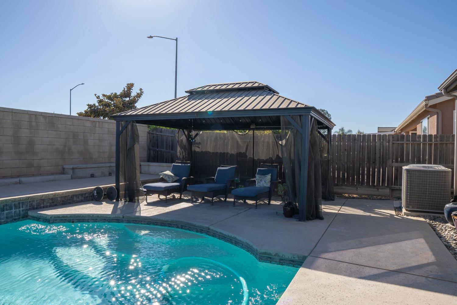 1013 La Jolla Ave, Clovis, CA 93619