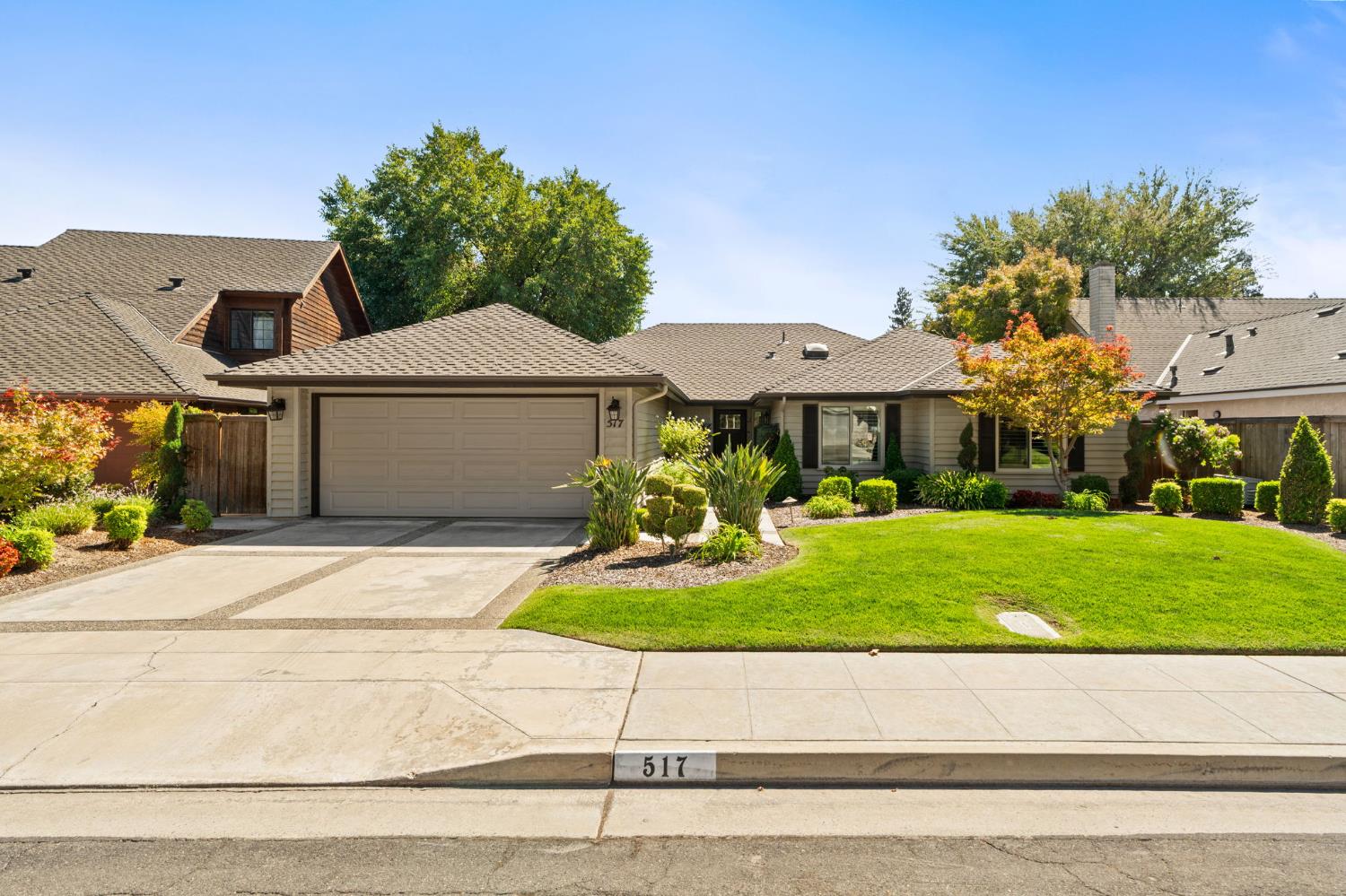 517 E Mallard Cir, Fresno, CA 93730