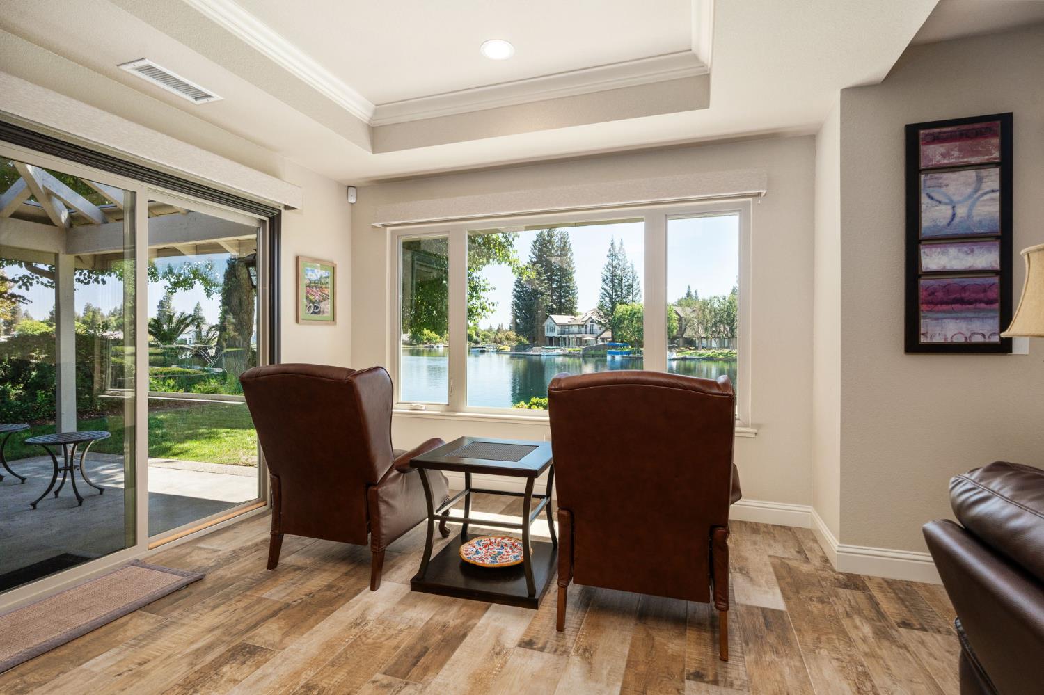 517 E Mallard Cir, Fresno, CA 93730