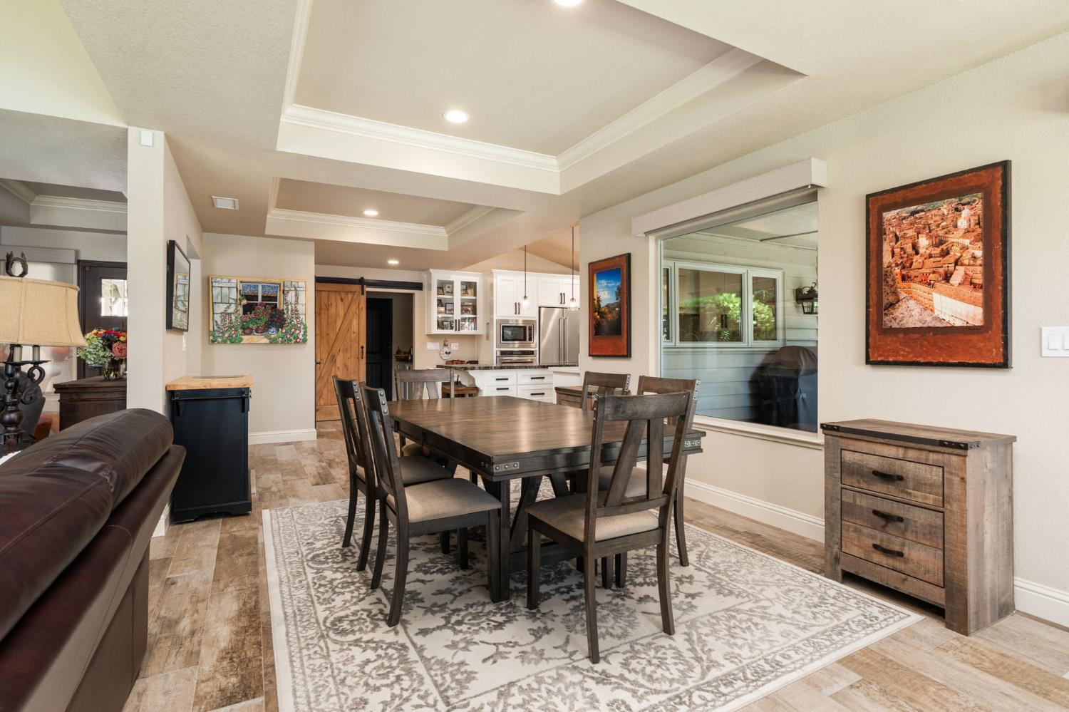 517 E Mallard Cir, Fresno, CA 93730