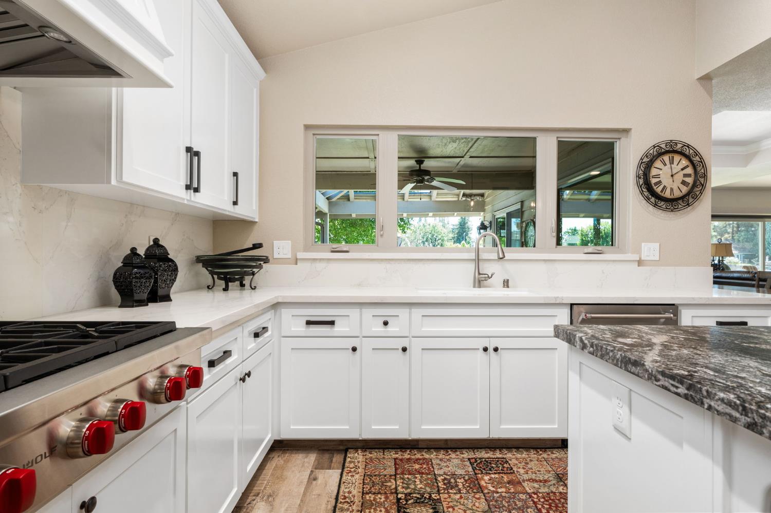 517 E Mallard Cir, Fresno, CA 93730