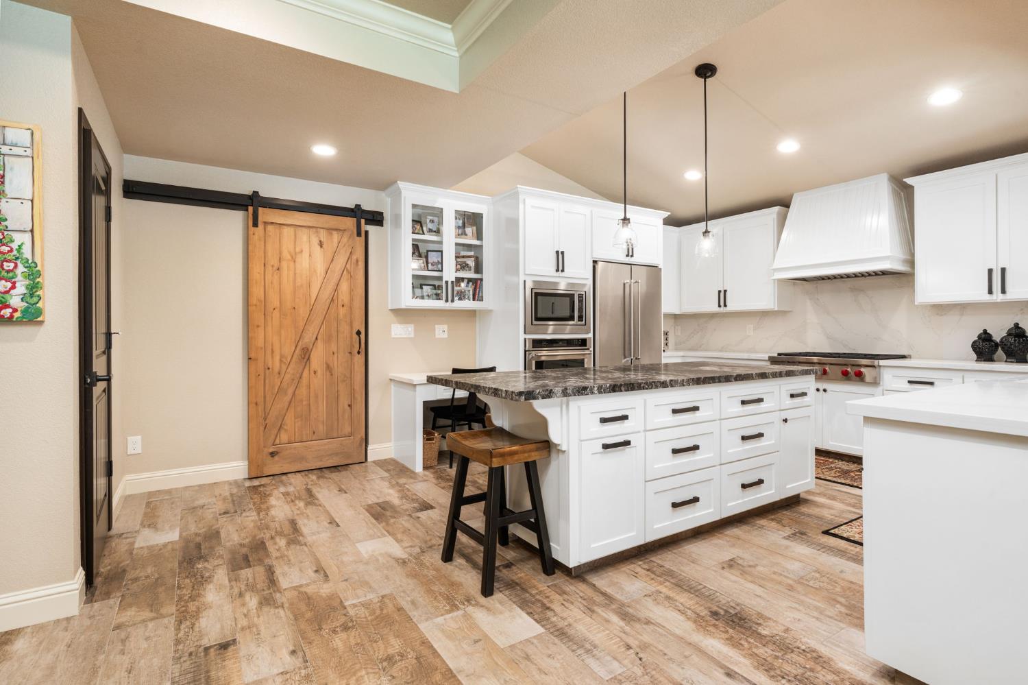 517 E Mallard Cir, Fresno, CA 93730