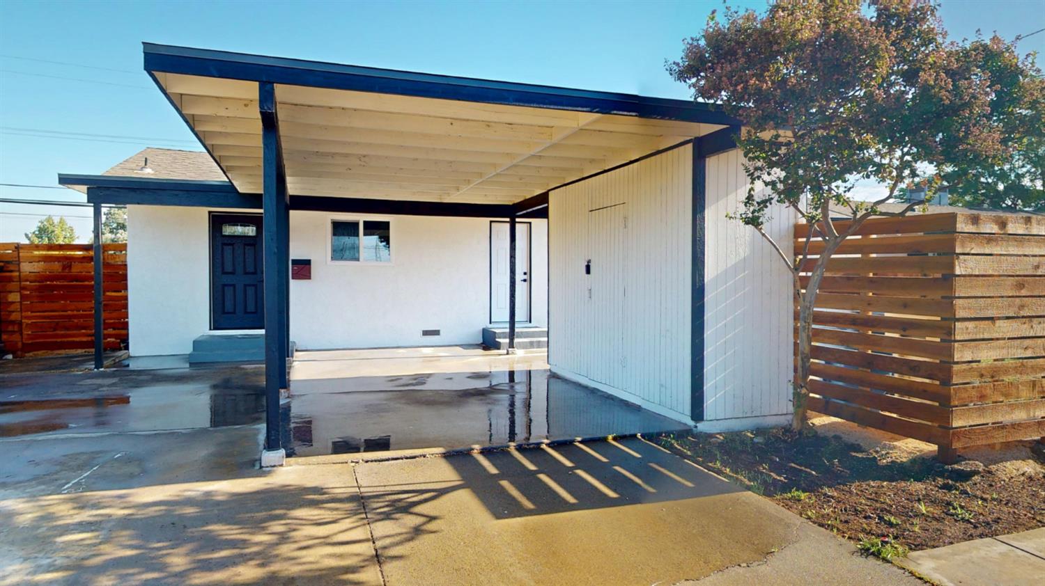 4302 N Holt Ave, Fresno, CA 93705