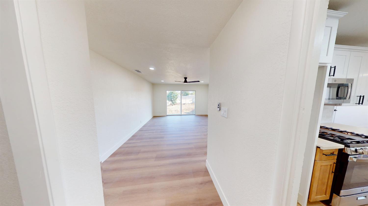 4302 N Holt Ave, Fresno, CA 93705