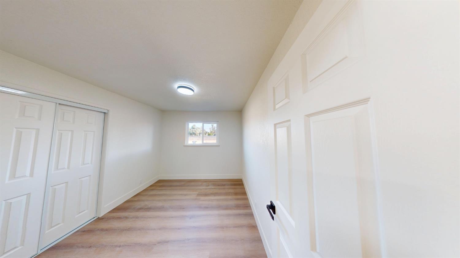 4302 N Holt Ave, Fresno, CA 93705