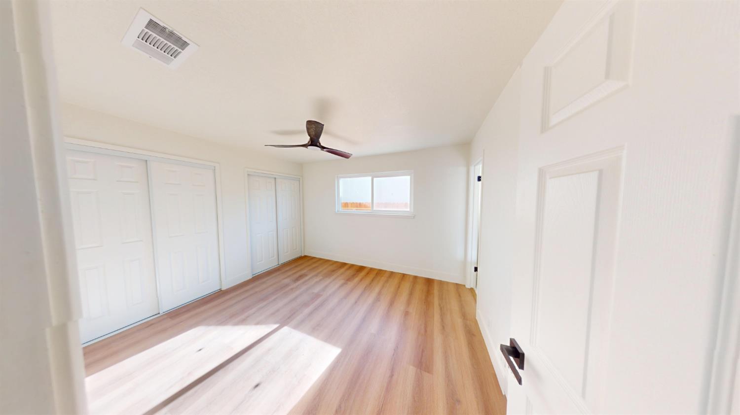 4302 N Holt Ave, Fresno, CA 93705