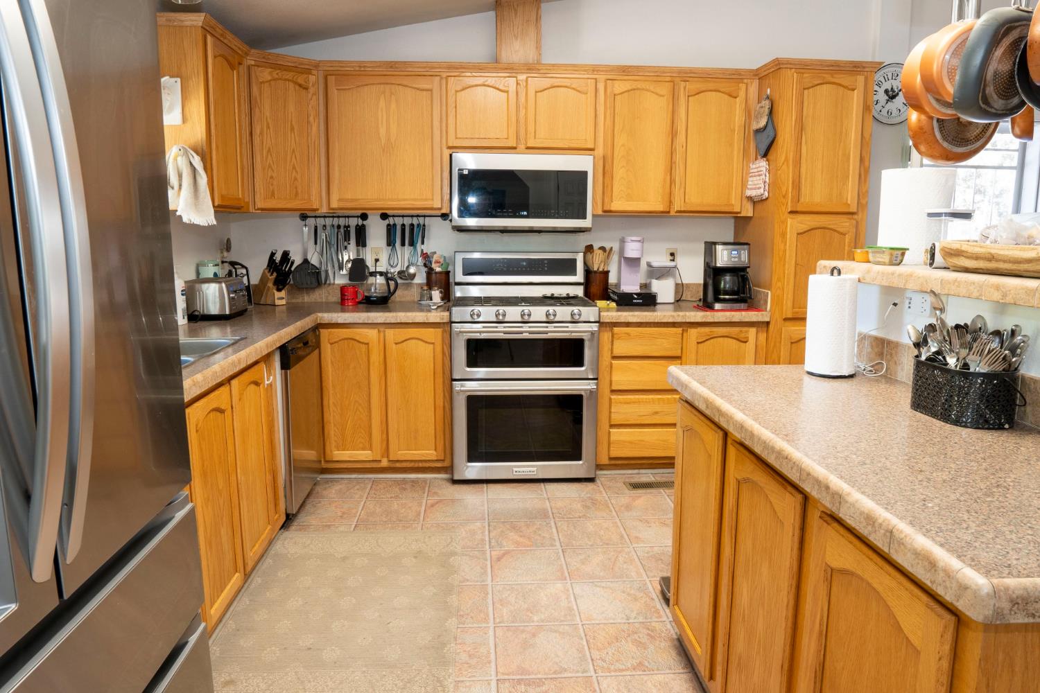 6136 N Bethel Ave, Clovis, CA 93619