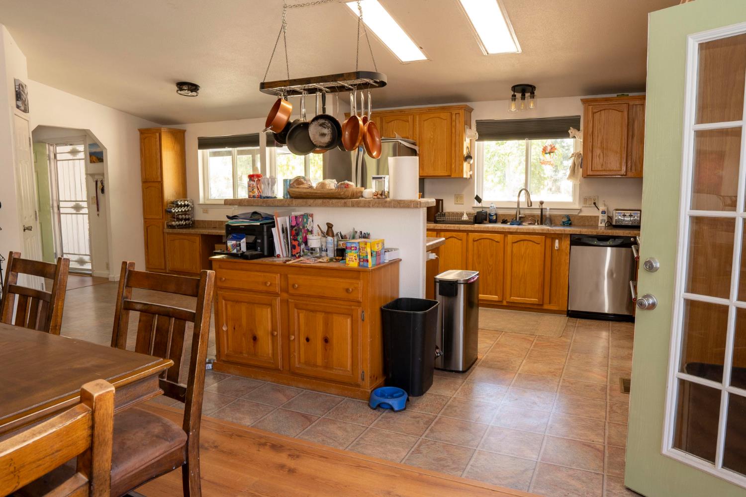 6136 N Bethel Ave, Clovis, CA 93619