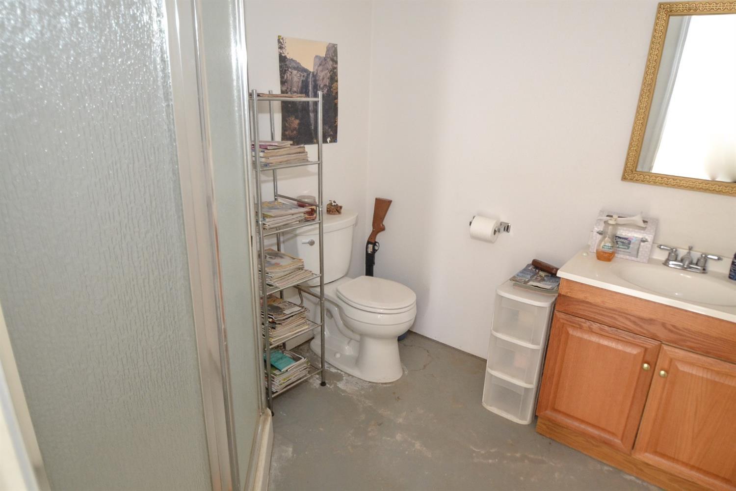6136 N Bethel Ave, Clovis, CA 93619