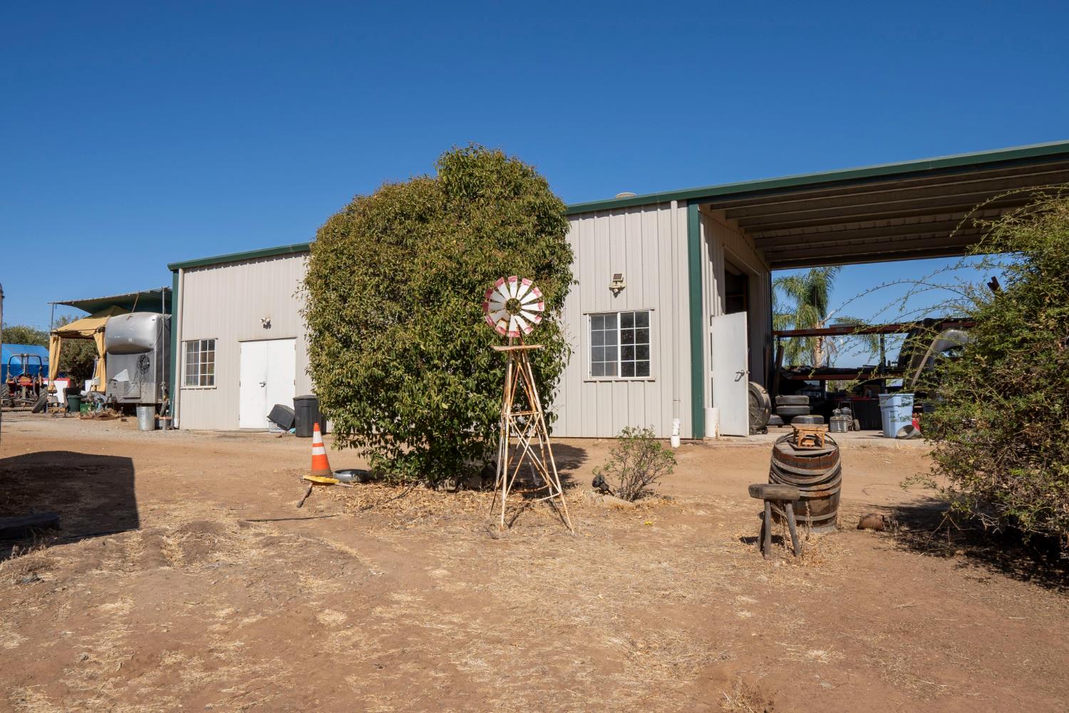 6136 N Bethel Ave, Clovis, CA 93619