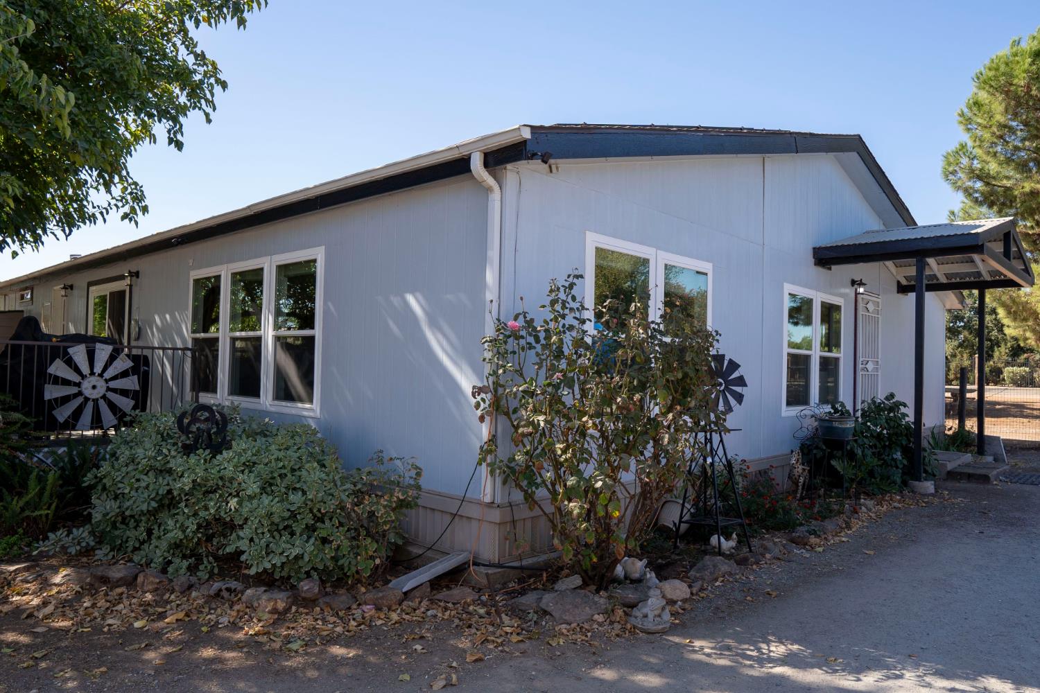 6136 N Bethel Ave, Clovis, CA 93619