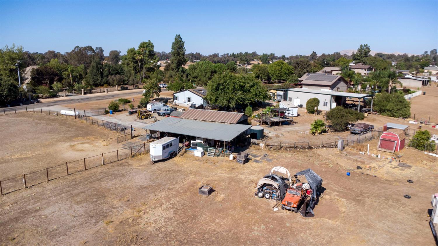 6136 N Bethel Ave, Clovis, CA 93619