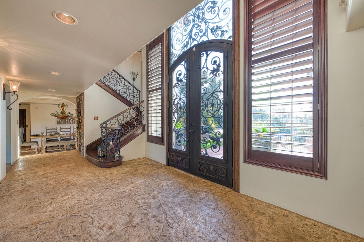 5334 N Marjan Ave, Clovis, CA 93619